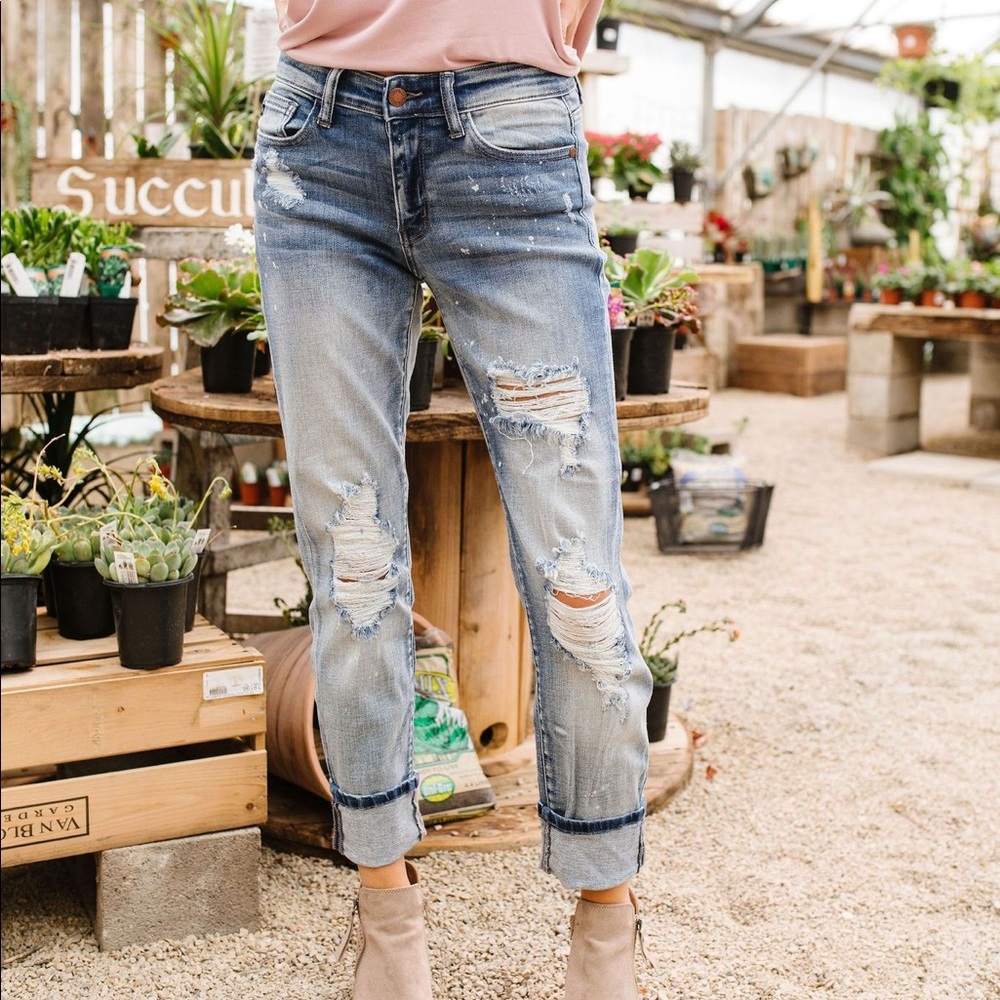 Beach Splash Destroyed Boyfriend Jeans